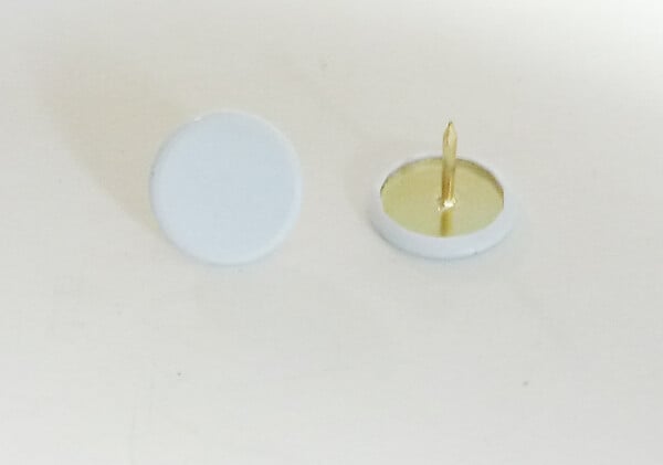 S1054035 - 70 punaises acier plastifié b