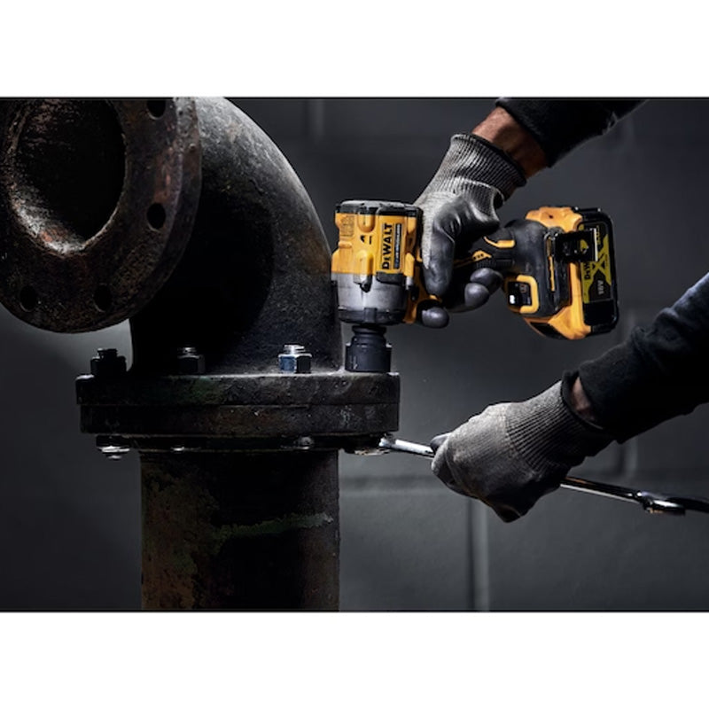Boulonneuse à chocs compacte ½'' 406Nm 18V DEWALT DCF922P2T-QW avec coffret et 2 batteries 5,0 Ah