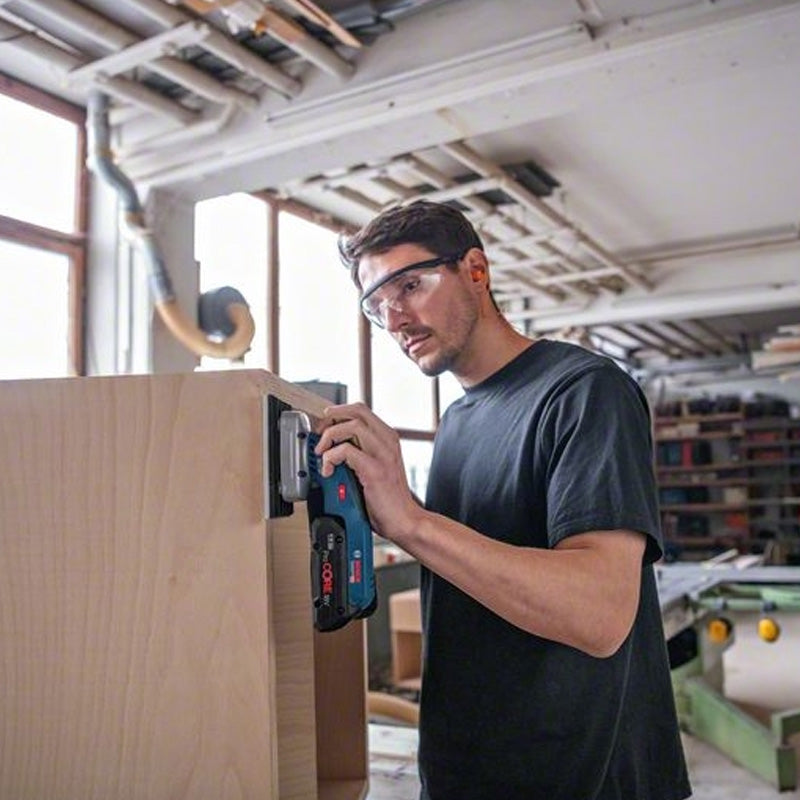 PONCEUSE VIBRANTE 18V GSS 18V-13 solo L-Boxx avec divers bases et accessoires