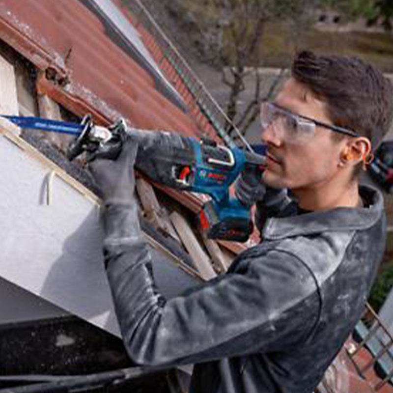 Pack 3 outils 18V BOSCH : GSB 18V-110C + GKS 18V-68GC + GSA 18V-28 + 1 batterie 4,0 Ah (ProCORE) + 2 batteries 5,5 Ah (ProCORE) + GAL 1880CV (L)