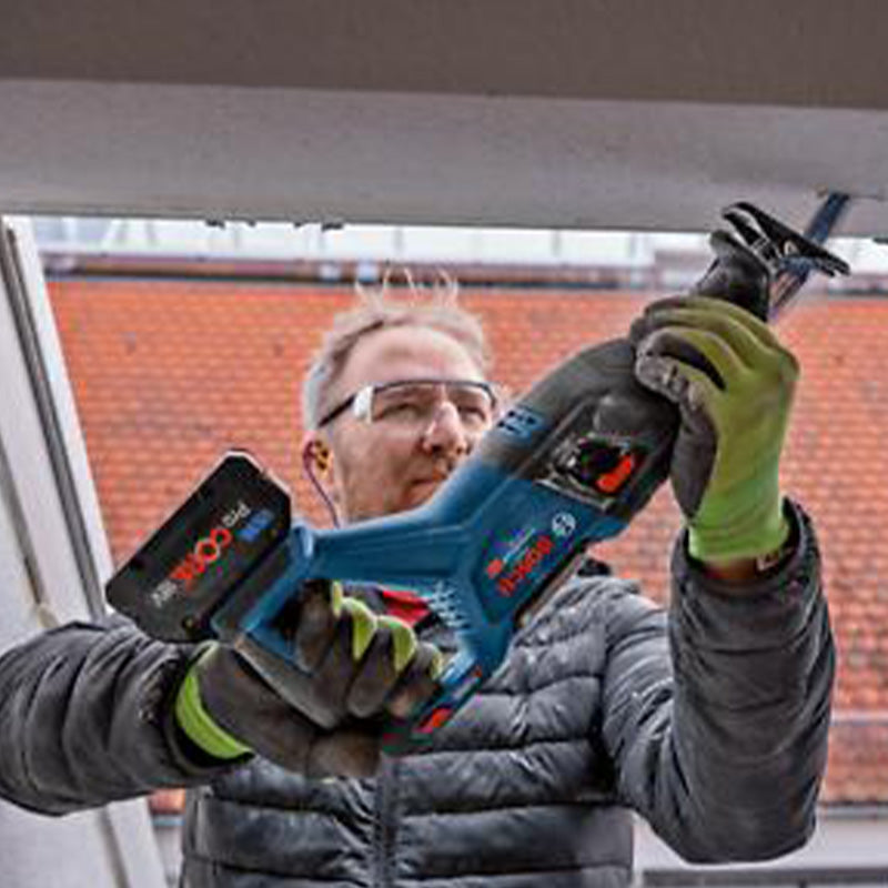 Pack 3 outils 18V BOSCH : GSB 18V-110C + GKS 18V-68GC + GSA 18V-28 + 1 batterie 4,0 Ah (ProCORE) + 2 batteries 5,5 Ah (ProCORE) + GAL 1880CV (L)