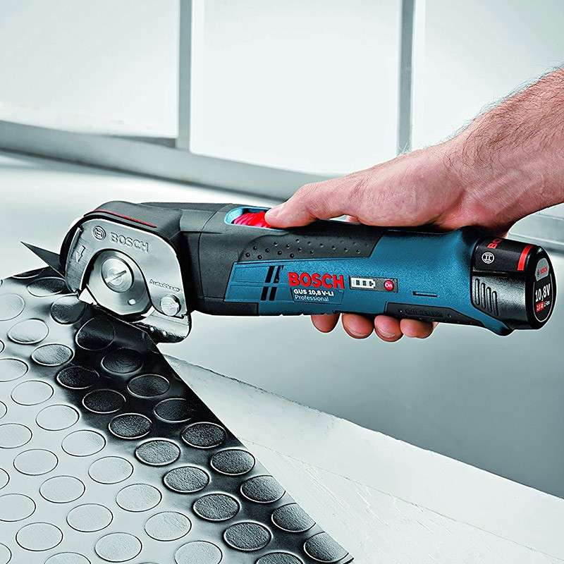Cisaille universelle sans fil BOSCH GUS 12V-300 Professional (vendu sans batterie) + L-Boxx
