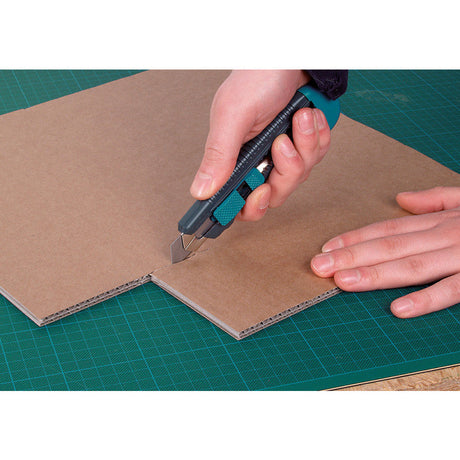 Cutter WOLFCRAFT 4146000 lame sécable 18 mm