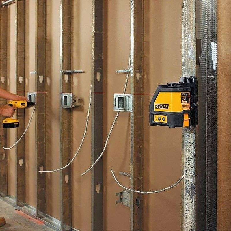 Laser en croix avec détecteur laser DEWALT DW088KD 2 lignes - 50m