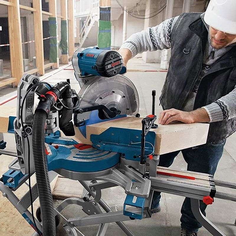 Scie à onglets Ø305mm BOSCH 0601B23600 - GCM 12 GDL Professional - 2000W