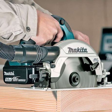 Scie circulaire MAKITA DHS660Z 18V Li-Ion Ø 165mm (vendu sans batterie)