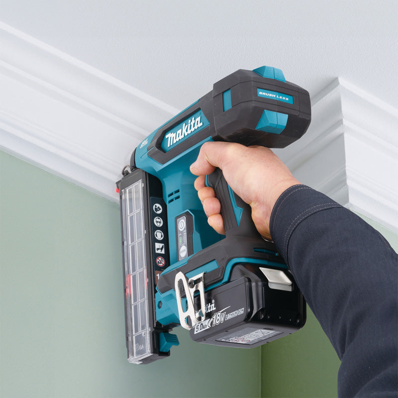 Cloueur de finition Brushless 15mm à 50mm 18V Makita DBN501Z