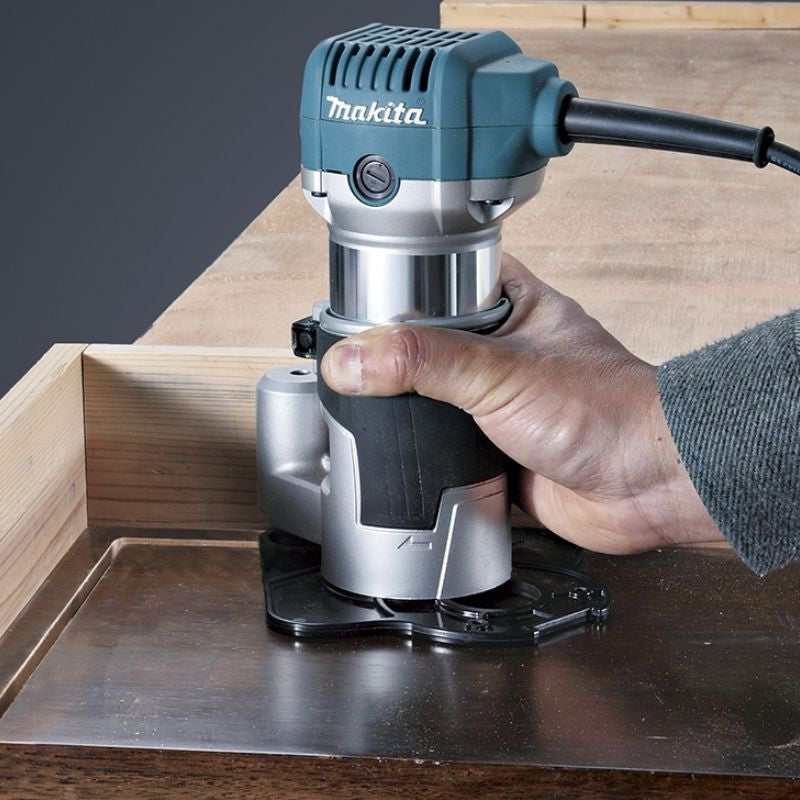 Affleureuse-défonceuse MAKITA RT0702CX3J (4 en 1) 8mm 710W + Makpac