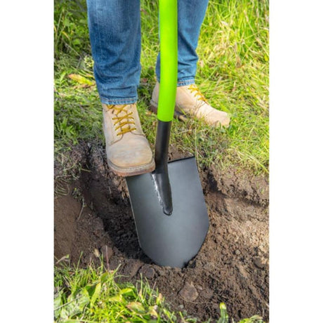 Bêche pointue VERTO 15G010 - Manche acier trempé - Poignée plastique - 125cm