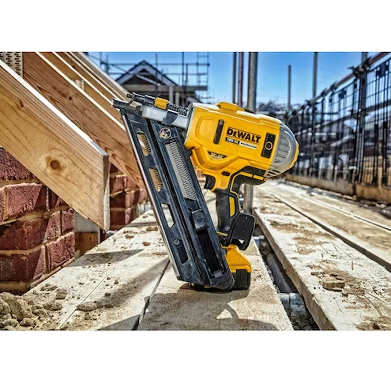 Cloueur de charpente 18V DEWALT DCN692P2-XJ Brushless avec 2 batteries 5,0 Ah