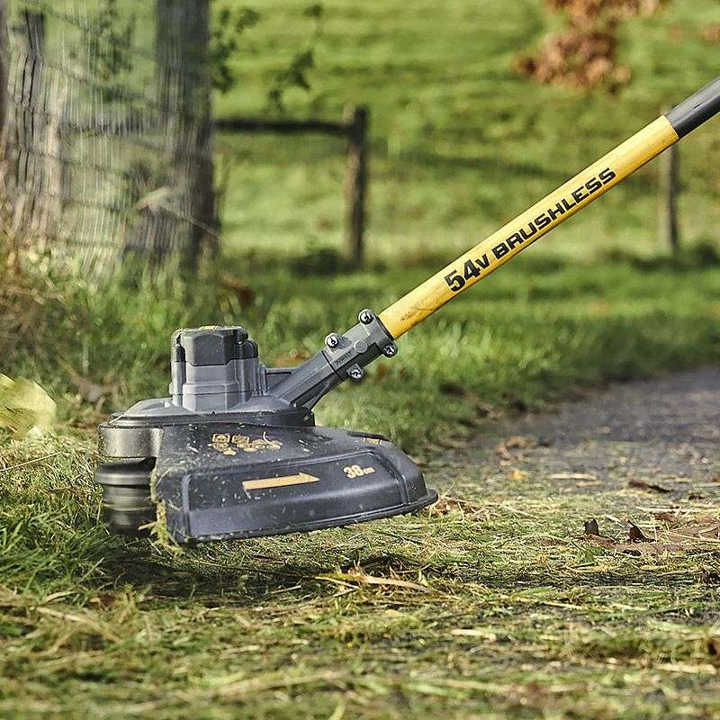 Débroussailleuse 38cm 54V DEWALT DCM571N-XJ FLEXVOLT Brushless (machine nue)