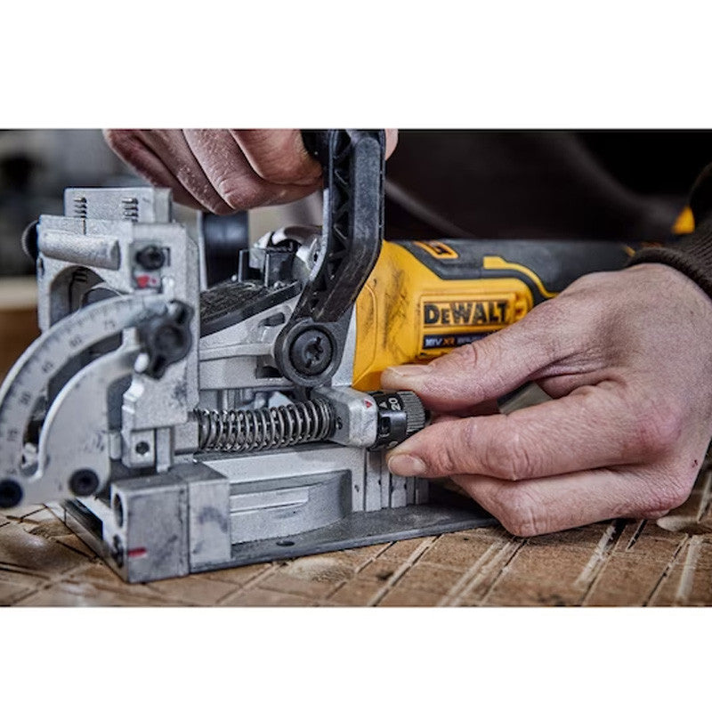 Fraiseuse à lamelles 18V DEWALT DCW682NT-XJ Brushless