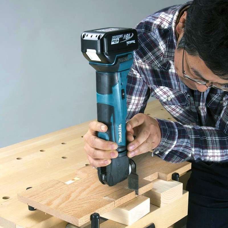 Outil multifonctions oscillant MAKITA DTM51Z 18V LXT (Machine Nue)