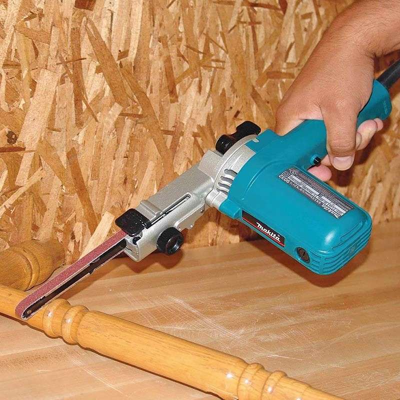 Ponceuse à Bande MAKITA 9032 - 500W - 9 x 533mm