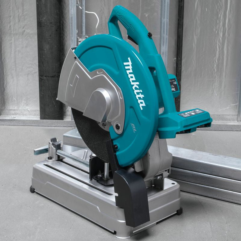 Tronçonneuse à métaux 355mm MAKITA DLW140PG2 - 2 batteries 6,0Ah + chargeur double